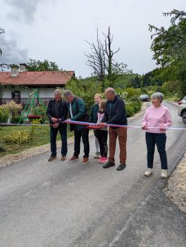 Prerez traku na cestnem odseku Črni Vrh-Strožič